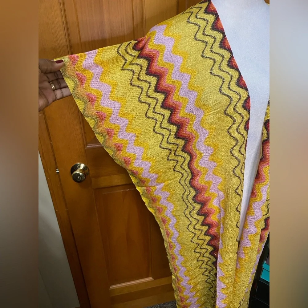 NWT Steve Madden Colorful Zigzag Patterned Kimono - Picture 4 of 5
